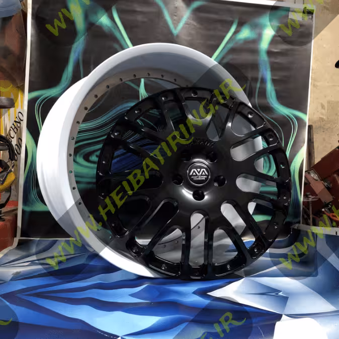 رنگ‌آمیزی رینگ دو تکه برند هامان با ترکیب مشکی و سفید در هیبتی رینگ